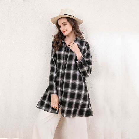 Plaid button down lightweight jacket with pockets